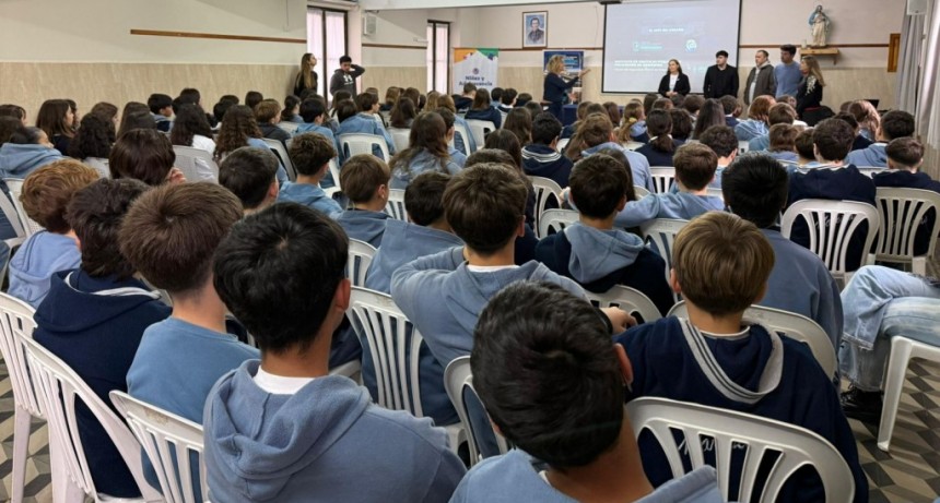 Continúan las jornadas de prevención del Grooming en escuelas de Luján 