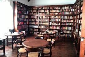 Conversatorio abierto de María Laura Pérez Gras sobre la “Literatura especulativa”