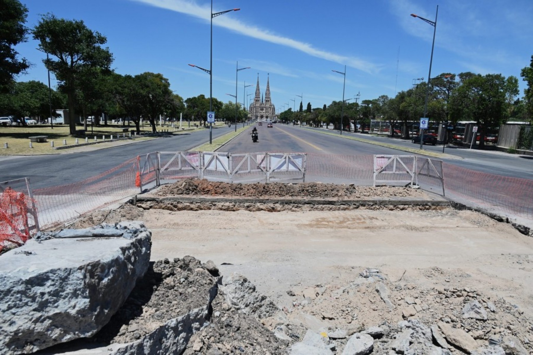 Corte de tránsito en la ciudad por trabajos de reconstrucción de pavimento