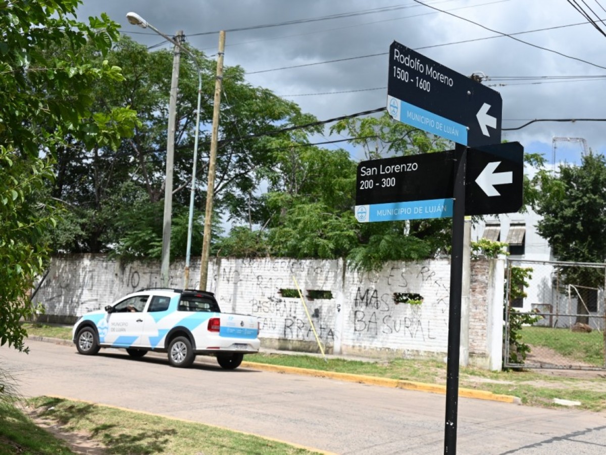 Seguridad vial: la calle San Lorenzo ya tiene sentido único de circulación 