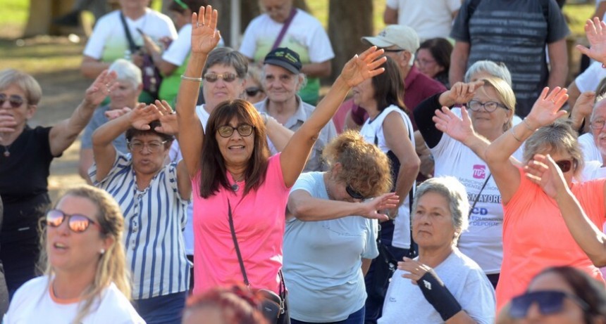 El Municipio brinda espacio de encuentro para personas mayores 
