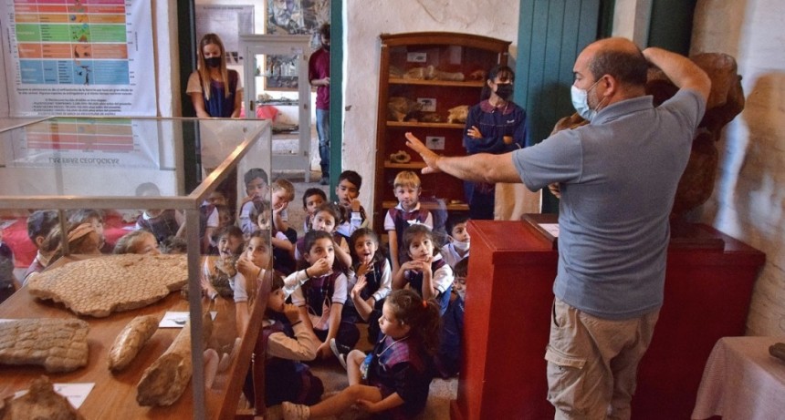 Casa de Ameghino: comenzaron las visitas guiadas para grupos educativos 