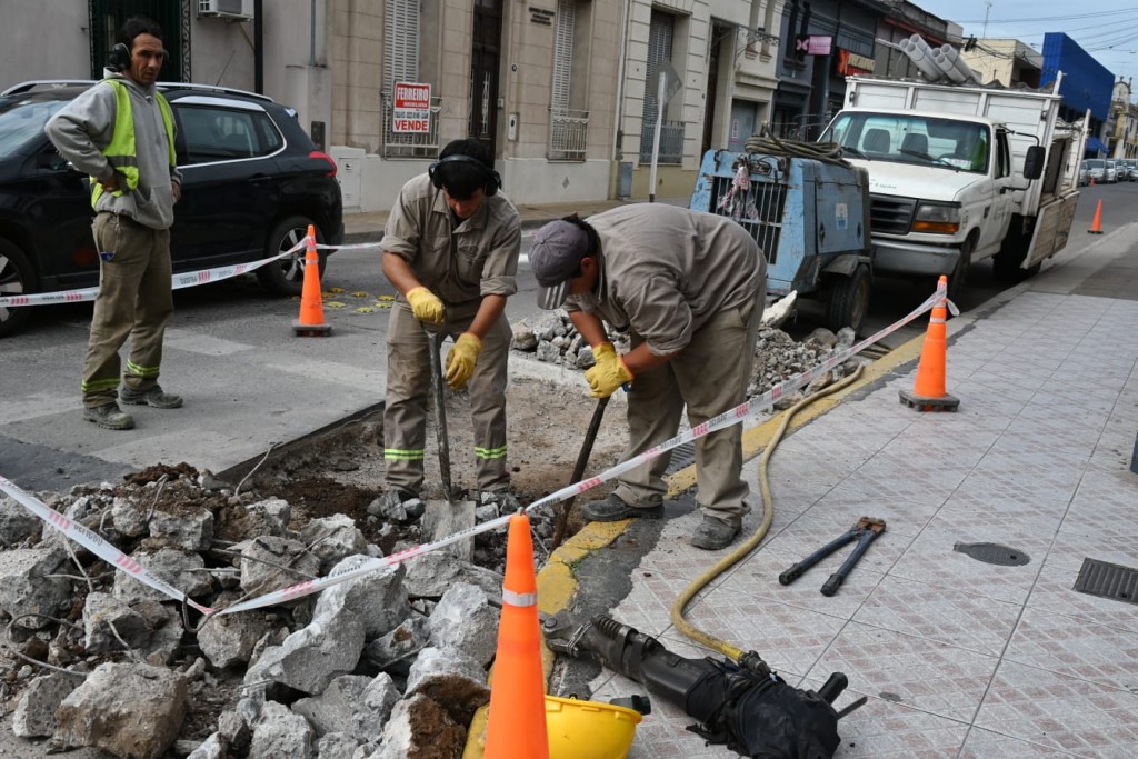 Continúa el plan de reconstrucción de pavimento en hormigón