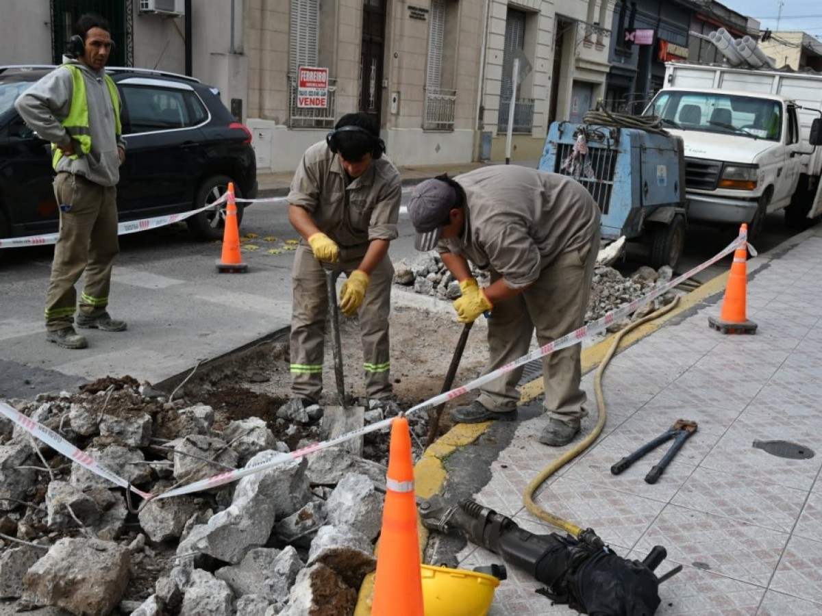 Continúa el plan de reconstrucción de pavimento en hormigón