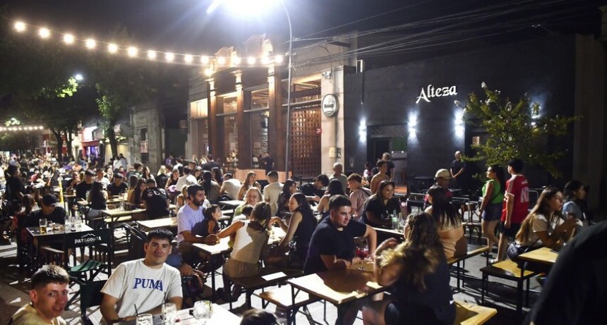 Vuelve Peatonal Gastronómica este domingo
