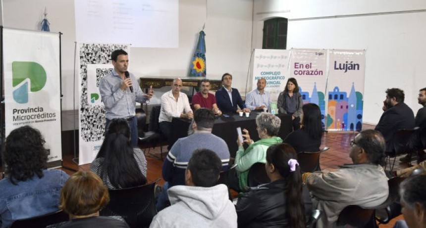 Presentaron programa de microcréditos para trabajadores independientes 