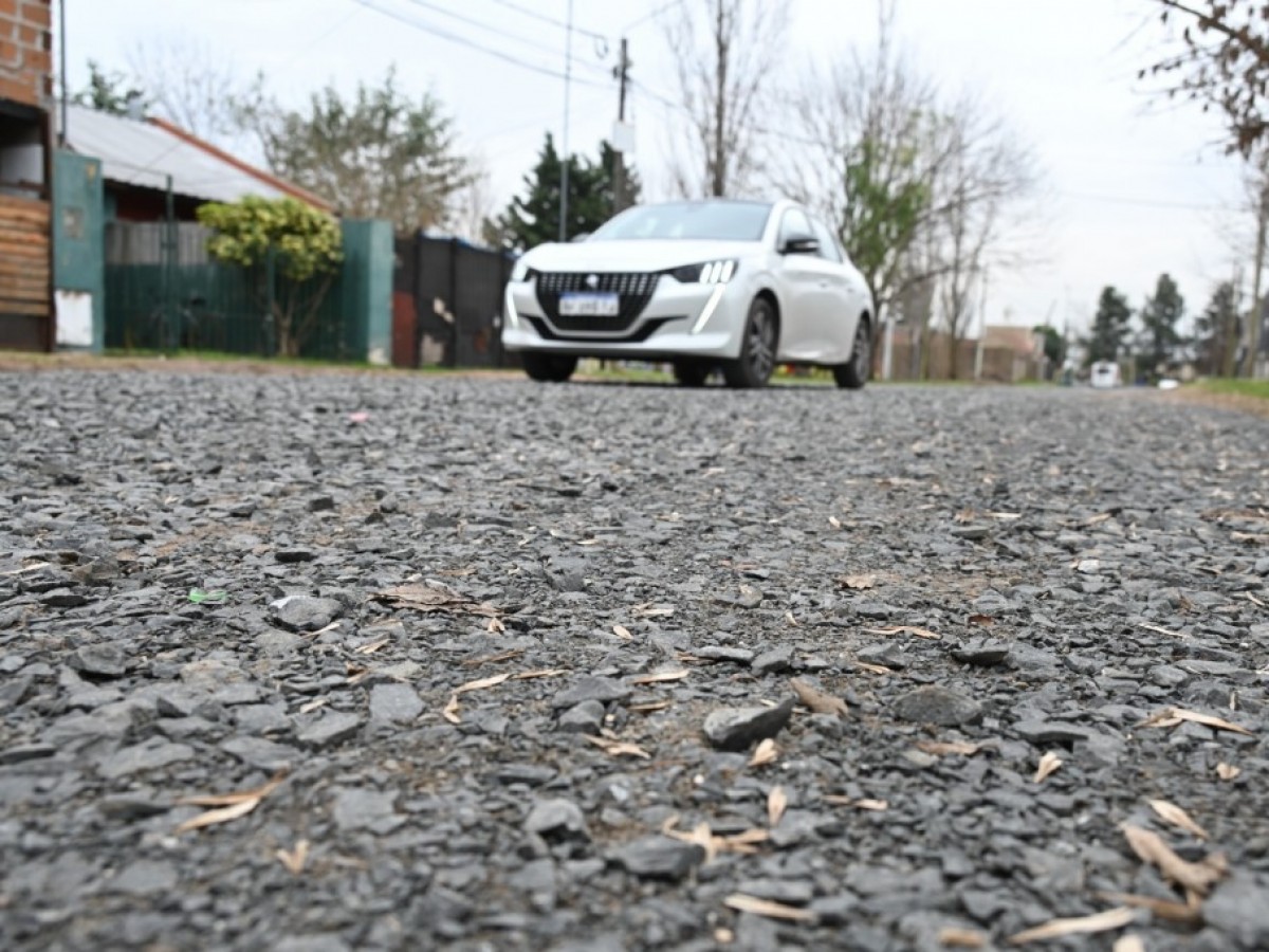 Trabajos de mejoramiento vial en los barrios El Mirador y Parque Esperanza