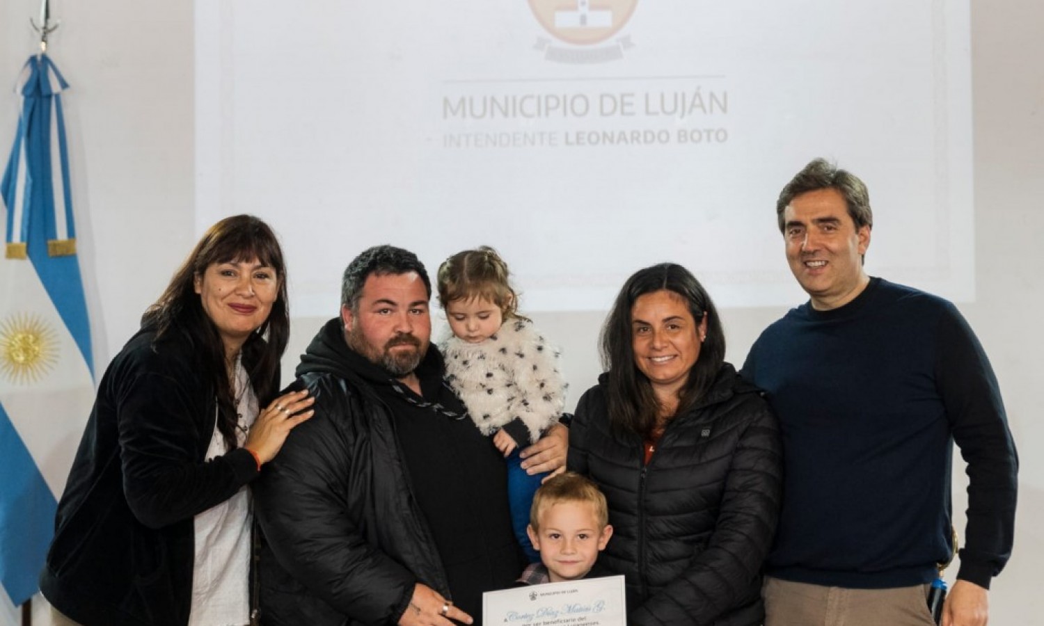 Se entregaron 140 nuevos certificados de Lotes para Lujanenses