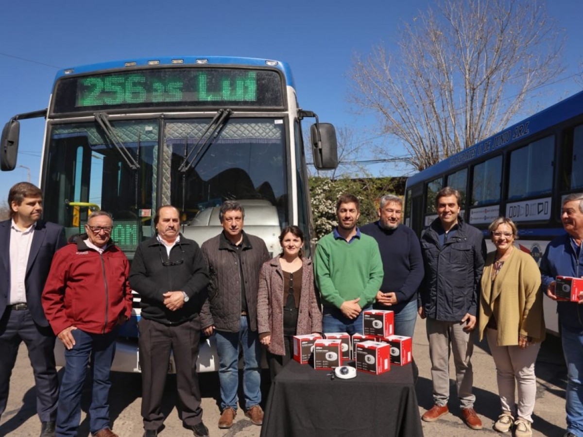 Transporte: una nueva línea de colectivos unirá Luján y Mercedes
